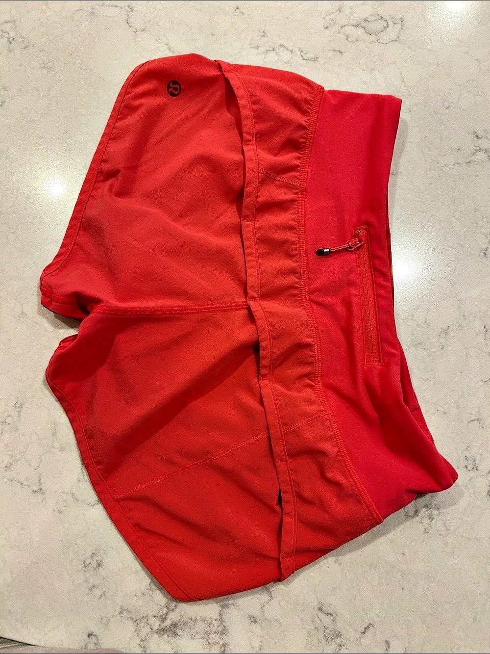 lululemon Speed Up shorts, 2.5”, Size 2